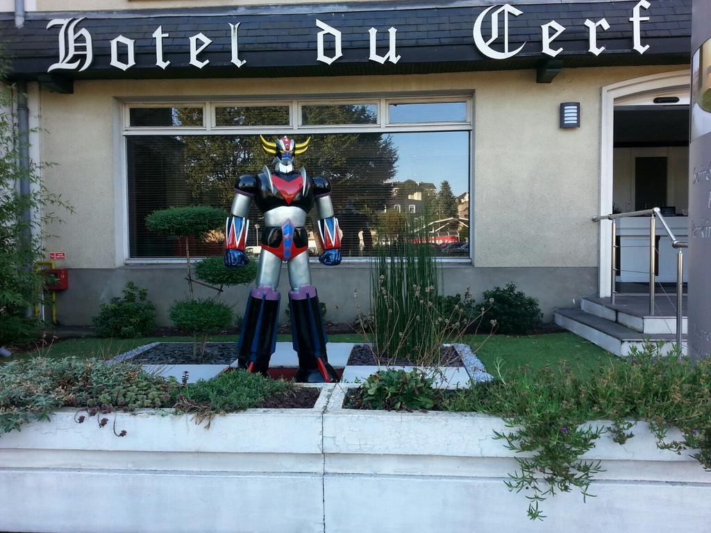 Contact Hotel Du Cerf Château-Gontier Exterior foto